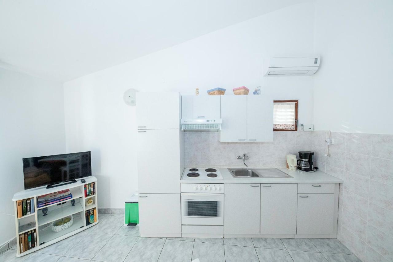 Apartmani Sanjin Tariba Supetarska Draga Exterior foto