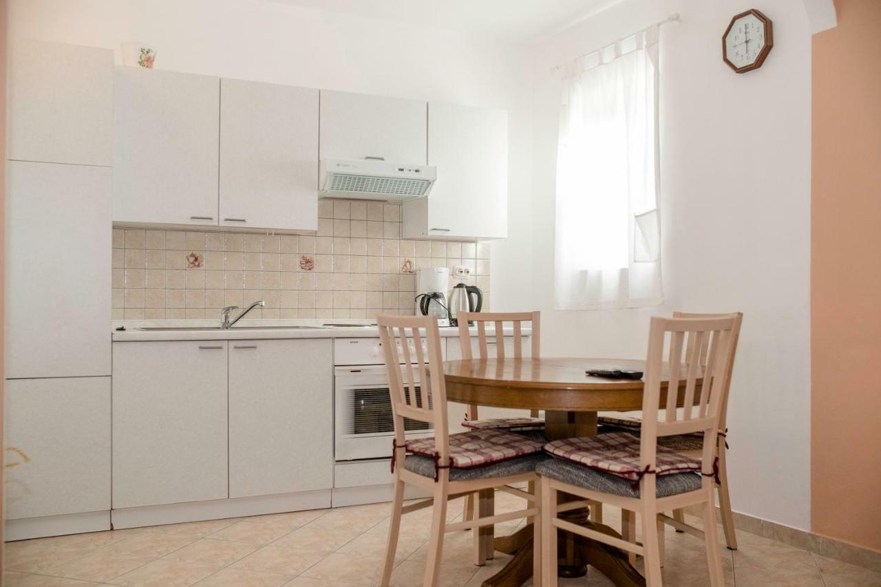Apartmani Sanjin Tariba Supetarska Draga Exterior foto