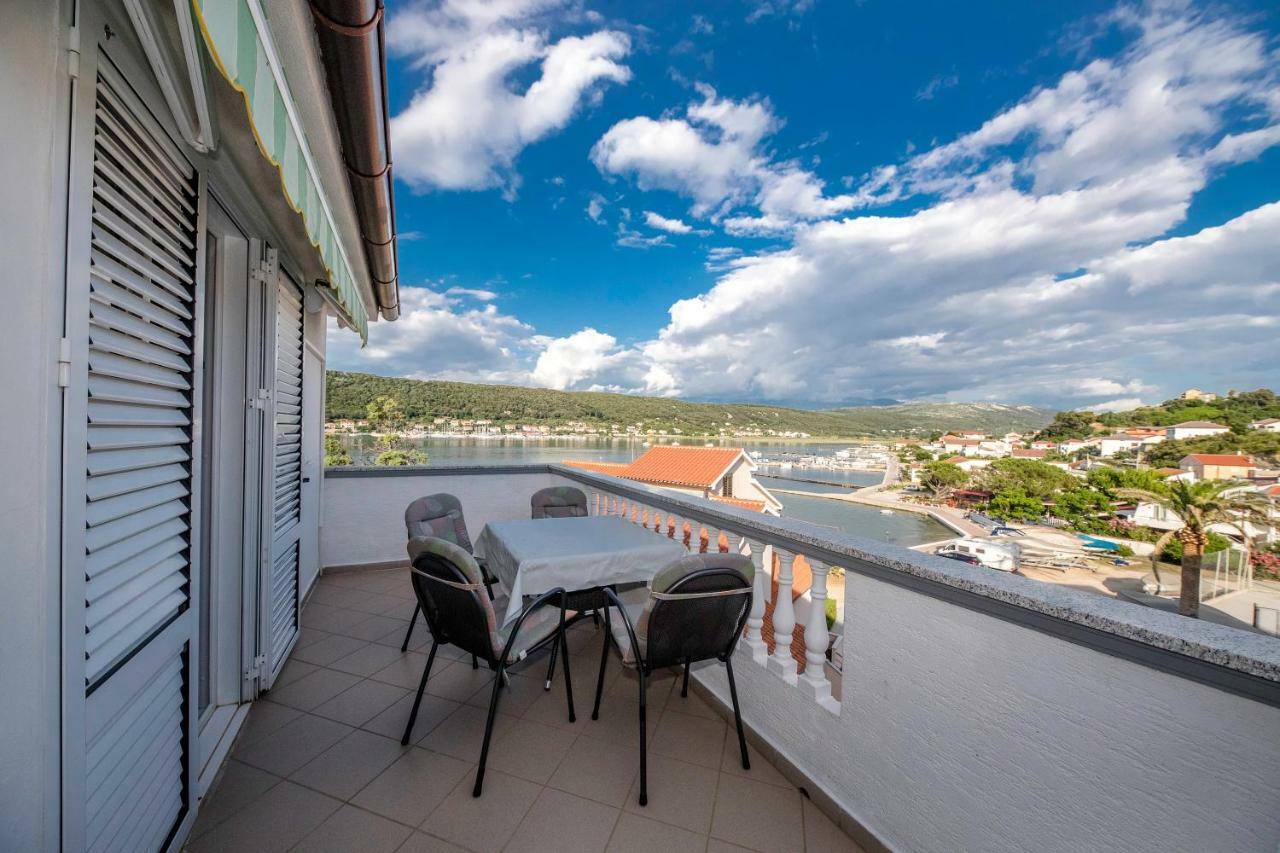 Apartmani Sanjin Tariba Supetarska Draga Exterior foto